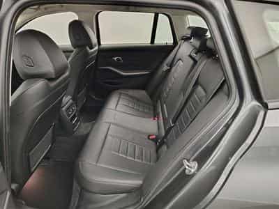 BMW 320 Touring 320eA PHEV Cuir / Navi Cockpit / Led / PDC av+ar (2022) - Foto 13