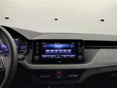 Skoda Kamiq 1.0 TSI 115cv DSG Clever CARPLAY / FULL LED / KEYLESS / CAM (2025) - Foto 11