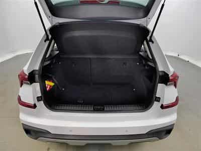 Skoda Kamiq 1.0 TSI 115cv DSG Clever CARPLAY / FULL LED / KEYLESS / CAM (2025) - Foto 14