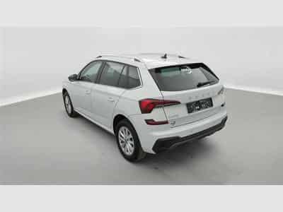 Skoda Kamiq 1.0 TSI 115cv DSG Clever CARPLAY / FULL LED / KEYLESS / CAM (2025) - Foto 2