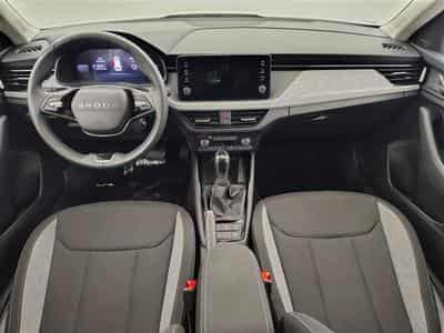Skoda Kamiq 1.0 TSI 115cv DSG Clever CARPLAY / FULL LED / KEYLESS / CAM (2025) - Foto 8