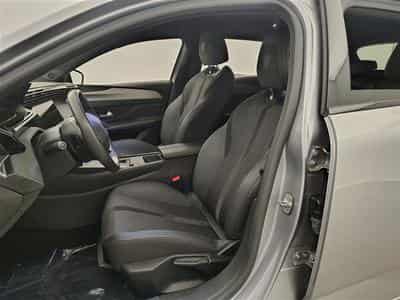 Peugeot 308 1.2 PureTech 130Cv EAT8 GT S-CUIR / NAVI / FULL LED (2024) - Foto 7