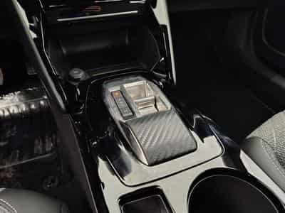 Peugeot 2008 1.2 Hybrid 145cv E-DSC6 Allure NAVI / FULL LED /CUIR PARTIEL (2026) - Foto 12