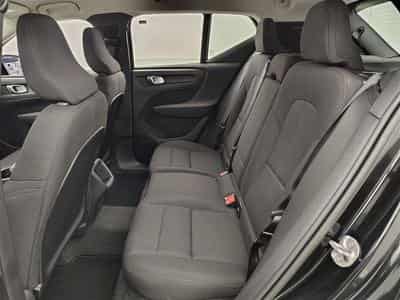 Volvo XC40 1.5 T2 Essential FULL LED/CARPLAY/JA17/PDC (2023) - Foto 13
