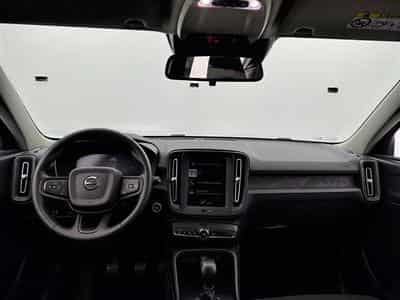 Volvo XC40 1.5 T2 Essential FULL LED/CARPLAY/JA17/PDC (2023) - Foto 8