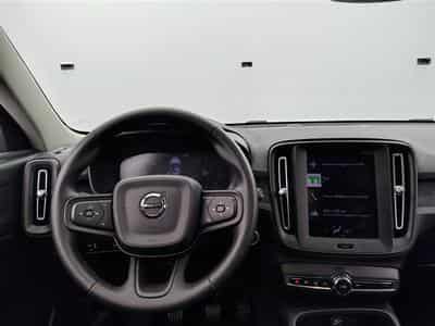 Volvo XC40 1.5 T2 Essential FULL LED/CARPLAY/JA17/PDC (2023) - Foto 9