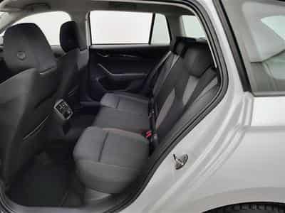Skoda Octavia SW 1.0 e-TSI DSG Navi Cockpit / Led / PDC av+ar / (2024) - Photo 13