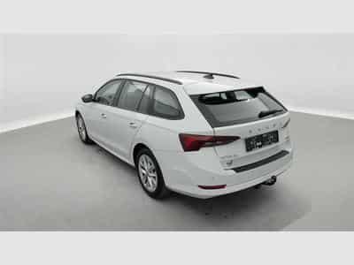 Skoda Octavia SW 1.0 e-TSI DSG Navi Cockpit / Led / PDC av+ar / (2024) - Photo 2