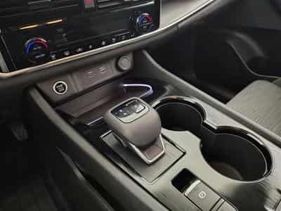 Nissan X-Trail 1.5 DIG-T 2WD N-Connecta 7pl.DCT NAVI / FULL LED (2023) - Photo 12