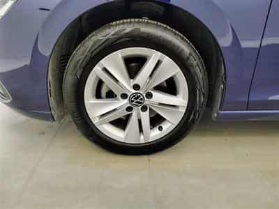 VW Golf 1.0 eTSI Life DSG NAVI / FULL LED / CARPLAY (2023) - Foto 6
