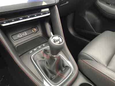 MG ZS 1.0 T-GDi Luxury (2022) - Foto 12