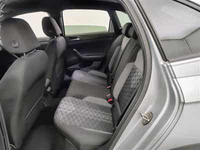 VW Taigo 1.0 TSI 115cv DSG R-Line CARPLAY / FULL LED / CAMERA / JA 18 (2025) - Photo 12