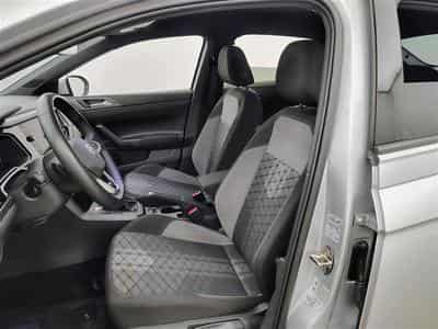 VW Taigo 1.0 TSI 115cv DSG R-Line CARPLAY / FULL LED / CAMERA / JA 18 (2025) - Photo 6