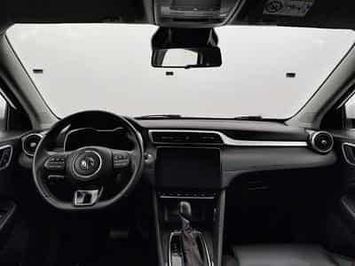 MG ZS 1.0 T-GDi 110cv AUTO Luxury NAVI / FULL LED / CUIR / CAMERA (2024) - Photo 8