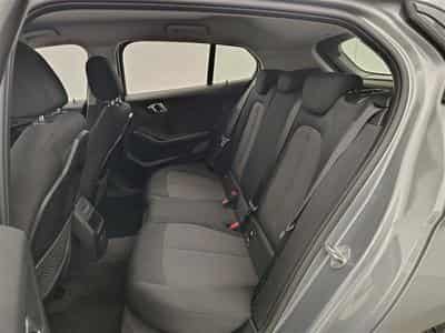 BMW 118 iA Business NAVI / FULL LED / PDC AV-AR (2023) - Foto 13