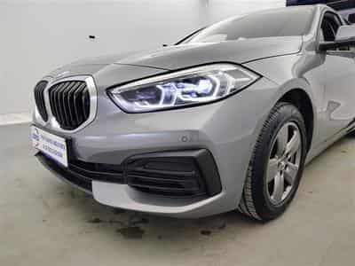 BMW 118 iA Business NAVI / FULL LED / PDC AV-AR (2023) - Foto 15
