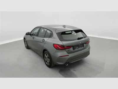 BMW 118 iA Business NAVI / FULL LED / PDC AV-AR (2023) - Foto 2