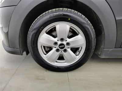 MINI Cooper 1.5A Cooper AUTO / NAVI PRO / FULL LED / ALU (2023) - Foto 6