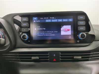 Hyundai Bayon 1.0 T-GDi MHEV DCT Sky CARPLAY / FULL LED / CAMERA / KEYLESS (2023) - Photo 11