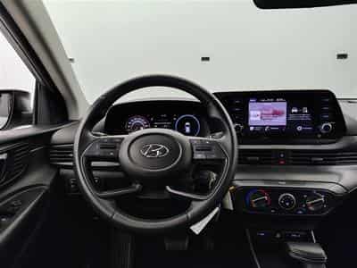 Hyundai Bayon 1.0 T-GDi MHEV DCT Sky CARPLAY / FULL LED / CAMERA / KEYLESS (2023) - Photo 9