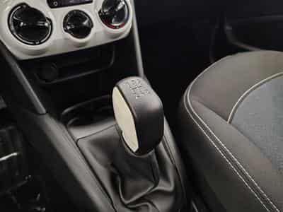 Peugeot 208 1.2i PureTech Like S&S (EU6.2) (2019) - Foto 12