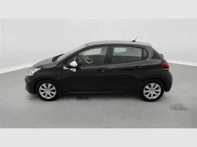 Peugeot 208 1.2i PureTech Like S&S (EU6.2) (2019) - Foto 3