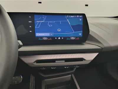 BMW 120 120iA Pack M NAVI / FULL LED / PANO / CAMERA / JA 18" (2025) - Photo 11