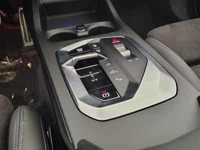 BMW 120 120iA Pack M NAVI / FULL LED / PANO / CAMERA / JA 18" (2025) - Photo 12