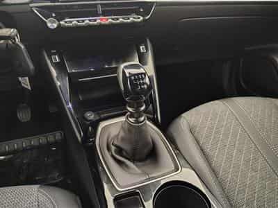 Peugeot 2008 1.2 PureTech Allure NAVI / FULL LED / CARPLAY / S-CUIR (2024) - Photo 12
