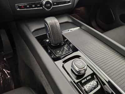 Volvo XC60 2.0 B4 Momentum Pro Gear.NAVI/FULL LED/JA18/PDC AV AR (2020) - Photo 12