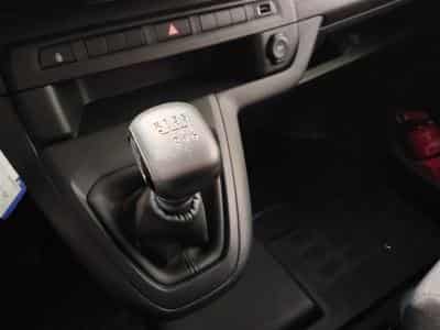 Opel Vivaro 2.0 TD L3H1 5PL/NAVI/JA17/PDC/CAMERA (2023) - Foto 13