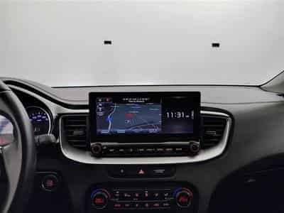 Kia XCeed 1.6 CRDi MHEV Business Line NAVI/ FULL LED / CAMERA / JA 18" (2021) - Photo 11