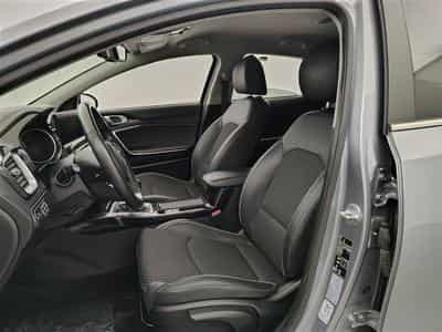 Kia XCeed 1.6 CRDi MHEV Business Line NAVI/ FULL LED / CAMERA / JA 18" (2021) - Photo 7