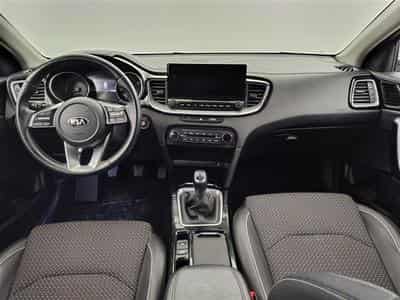 Kia XCeed 1.6 CRDi MHEV Business Line NAVI/ FULL LED / CAMERA / JA 18" (2021) - Photo 8
