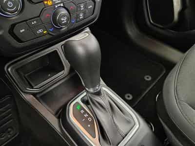 Jeep Renegade 1.5 T4 MHEV Longitude DCT (EU6.4) /PDC/Caméra/CarPlay (2023) - Foto 11