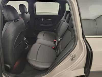 MINI Clubman 1.5A Cooper OPF (EU6AP) (2022) - Photo 13