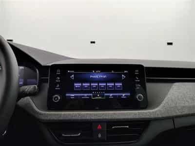 Skoda Kamiq 1.0 TSI 115cv DSG Clever CARPLAY / FULL LED / KEYLESS / CAM (2025) - Foto 11
