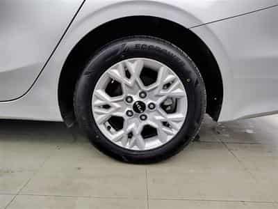Kia Ceed Sw 1.0 T-GDi Gold NAVI / CAMERA / JA 16" (2023) - Foto 6
