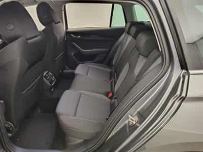 Skoda Octavia 1.5 e-TSi 150cv DSG Selection CARPLAY / FULL LED / CAMERA (2026) - Foto 13