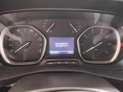 Peugeot Expert 2.0 BlueHDi EAT8 L2 NAVI CLIM / TEL / PDC AV-AR (2023) - Foto 10