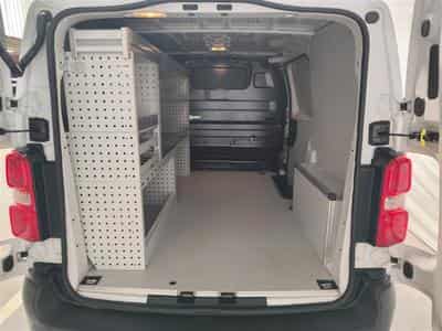 Peugeot Expert 2.0 BlueHDi EAT8 L2 NAVI CLIM / TEL / PDC AV-AR (2023) - Foto 15