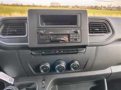 Renault Master 2.3 dCi 136cv L1H2 Confort CLIM / BLUETOOTH (2022) - Foto 11