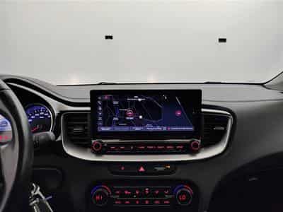 Kia Ceed Sw 1.0 T-GDi Gold NAVI / CAMERA / JA 16" (2023) - Photo 11