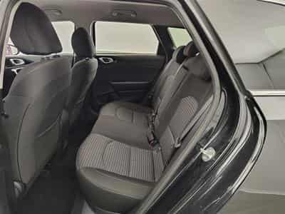 Kia Ceed Sw 1.0 T-GDi Gold NAVI / CAMERA / JA 16" (2023) - Photo 13