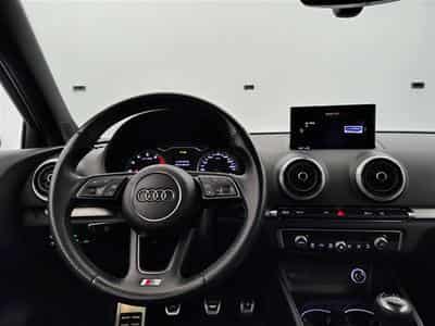 Audi A3 30 TFSI S-Line *NAVI/FULL LED/CUIR SPORT/CAM/PDC/JA* (2019) - Photo 9