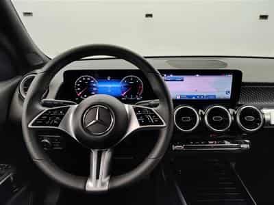 Mercedes GLB 180 GLB 180 d Luxury Line 7P/CUIR/NAVI/FULL LED/JA18 (2024) - Foto 9