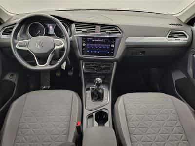 VW Tiguan 1.5 TSI Life NAVI/FULL LED/JA17/PDC (2022) - Foto 8