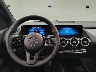Mercedes B 180 Business Line CAM/CARPLAY/Attache rem (2023) - Photo 9