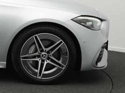 Mercedes C 300 d AMG-Line LED+Kamera+AHK+Keyless (2025) - Photo 6