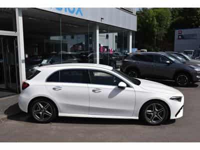Mercedes A 200 AMG Line 7G-Tronic GPS LANE CAM PARK KEYLESS 1° MAIN (2025) - Photo 3
